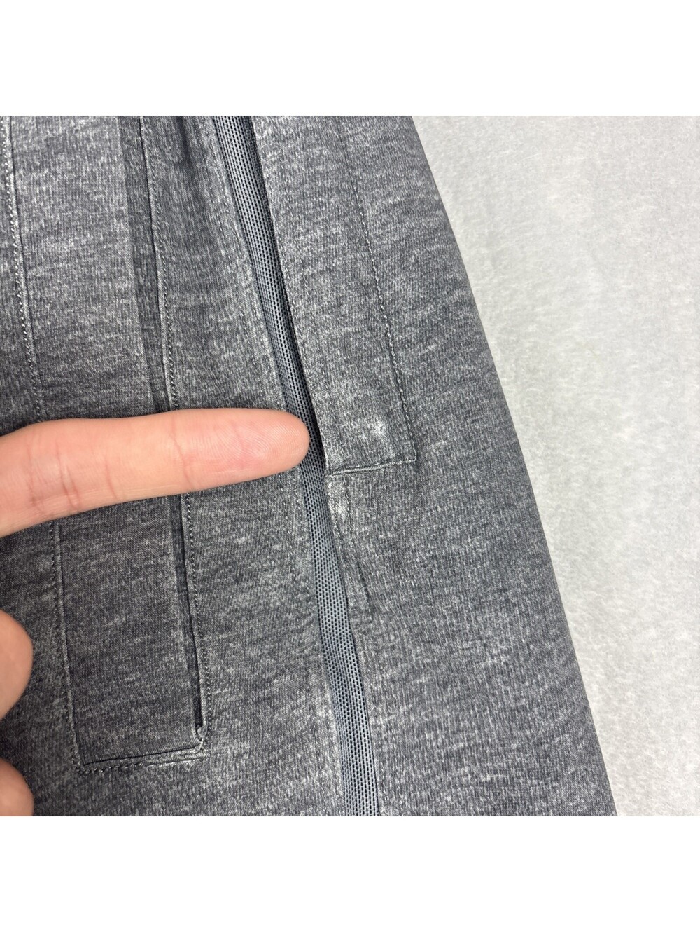 Lululemon Pace Breaker Shorts Lined 9" Inseam Mens XL Gray Athletic Gym Stretch - Picture 5 of 9